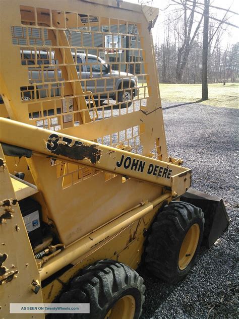 john deere 375 skid steer specs